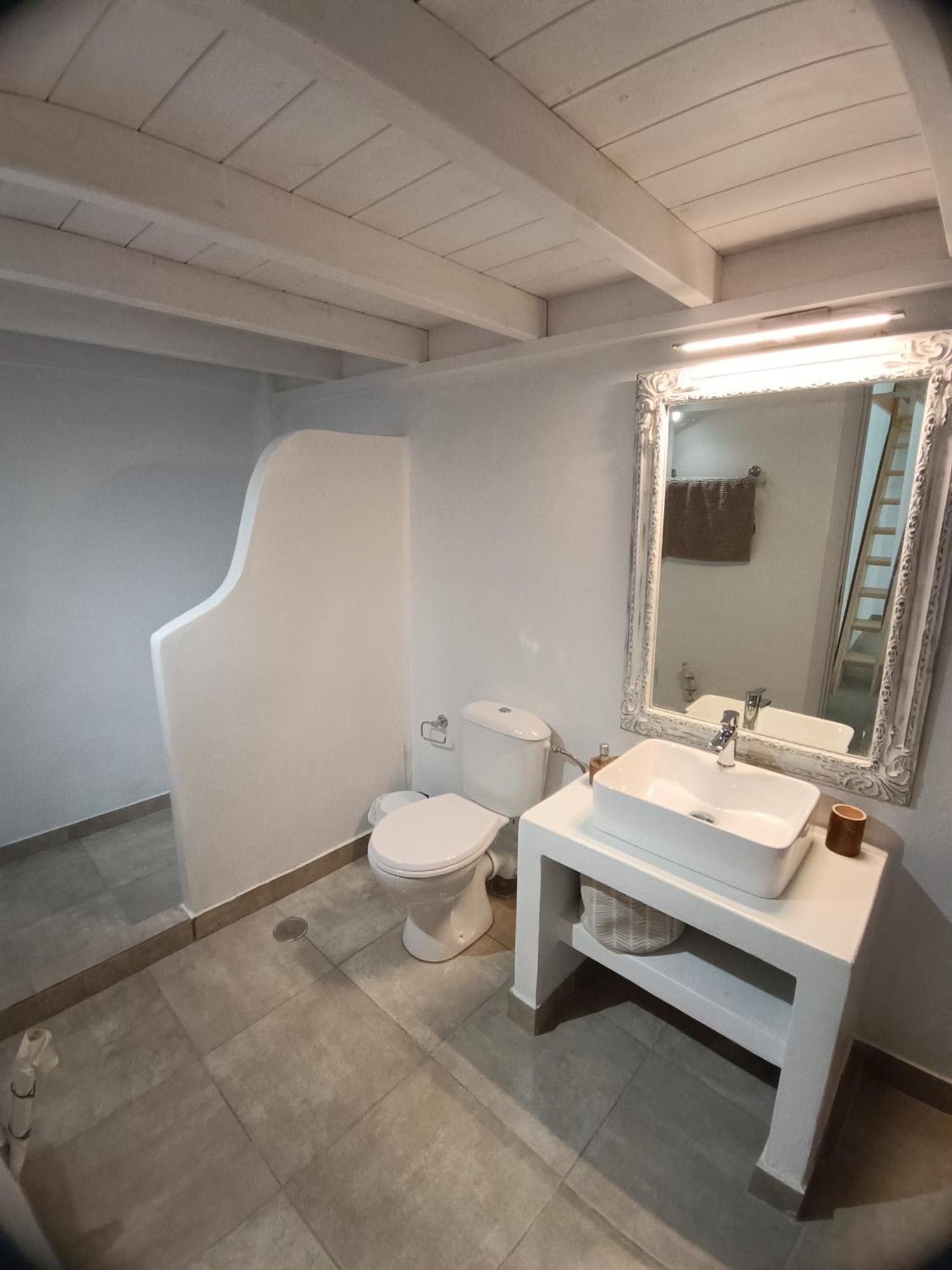 Tinos Youth Apartment Kültér fotó